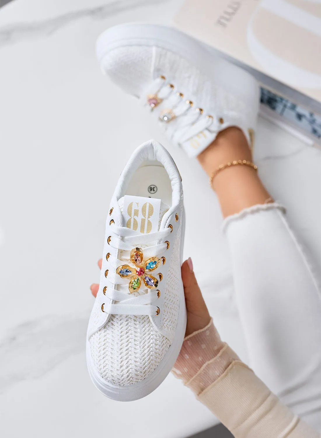 MARISA - Sneakers bianche platform  con applicazione gioiello