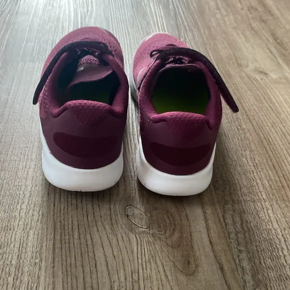 New! Nike Free RN Kid’s Sneakers