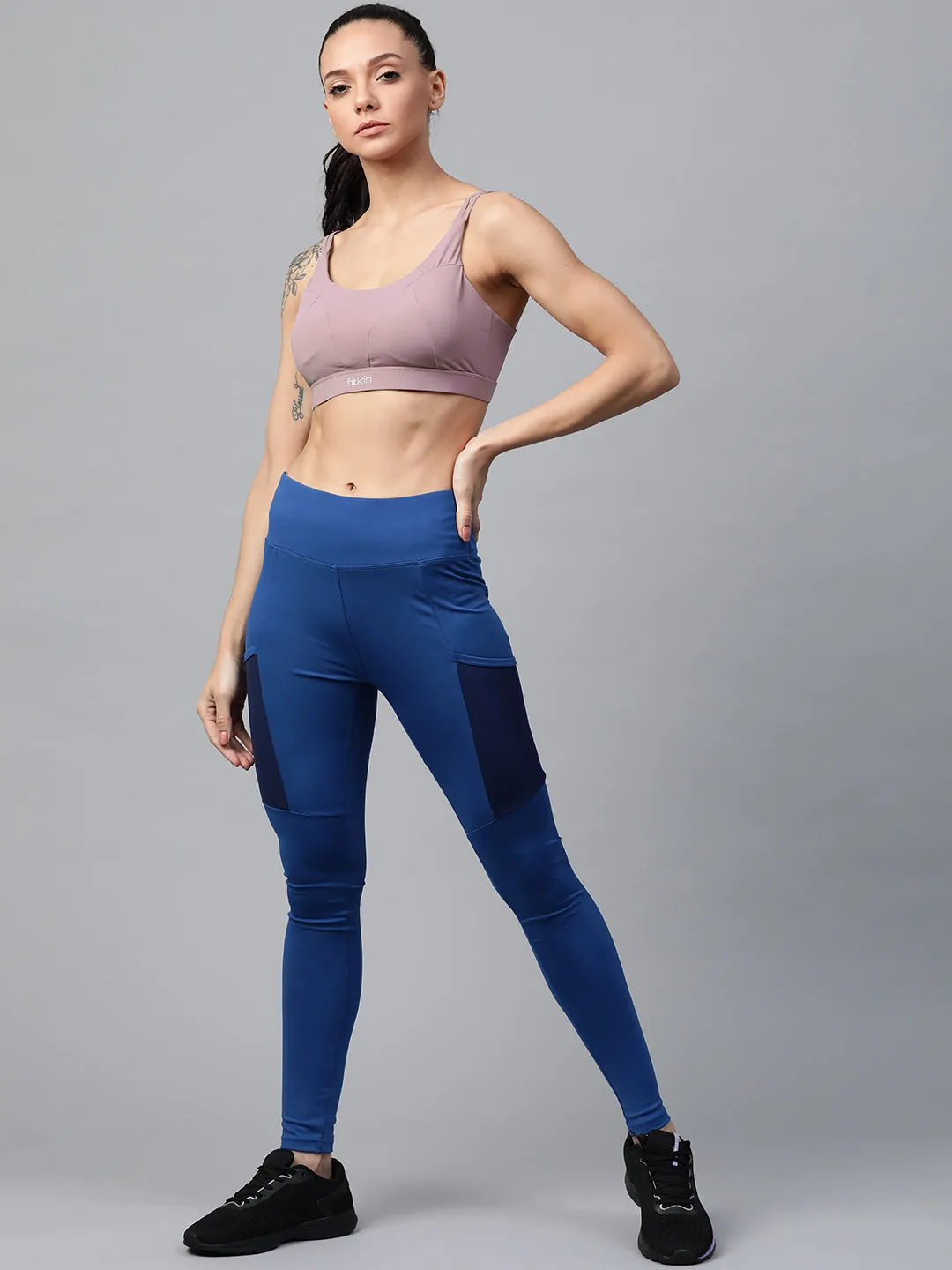 Women's Airlift intrigue sports bra